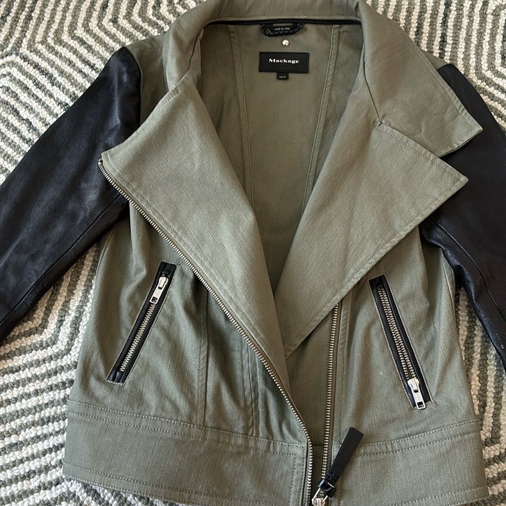 Mackage jacket - Picture 4 of 9